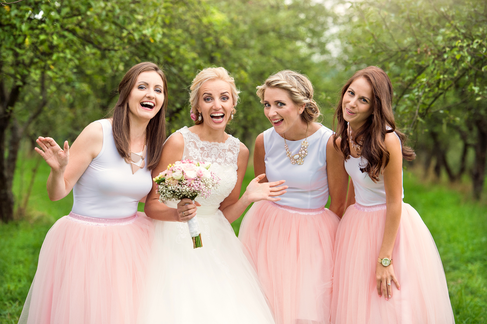 bridesmaid dress shopping tips